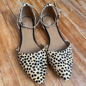 Leopard textured flats